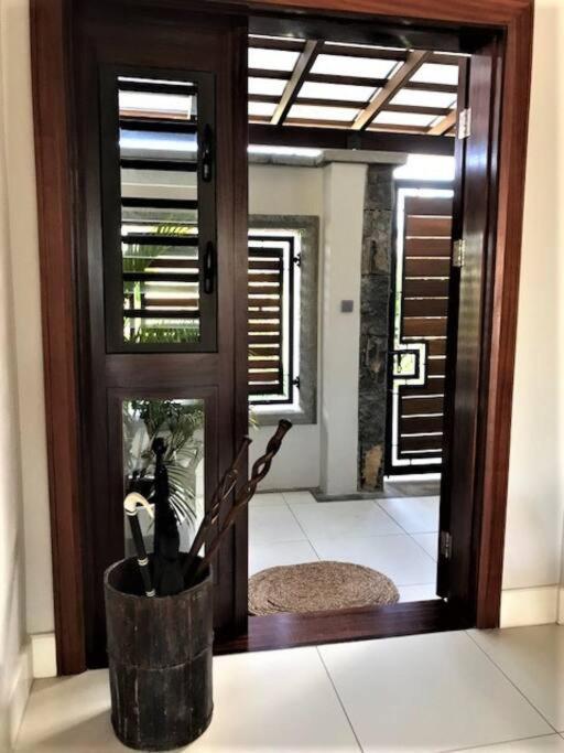 Wozamoya Apartment Riviere Noire Luaran gambar